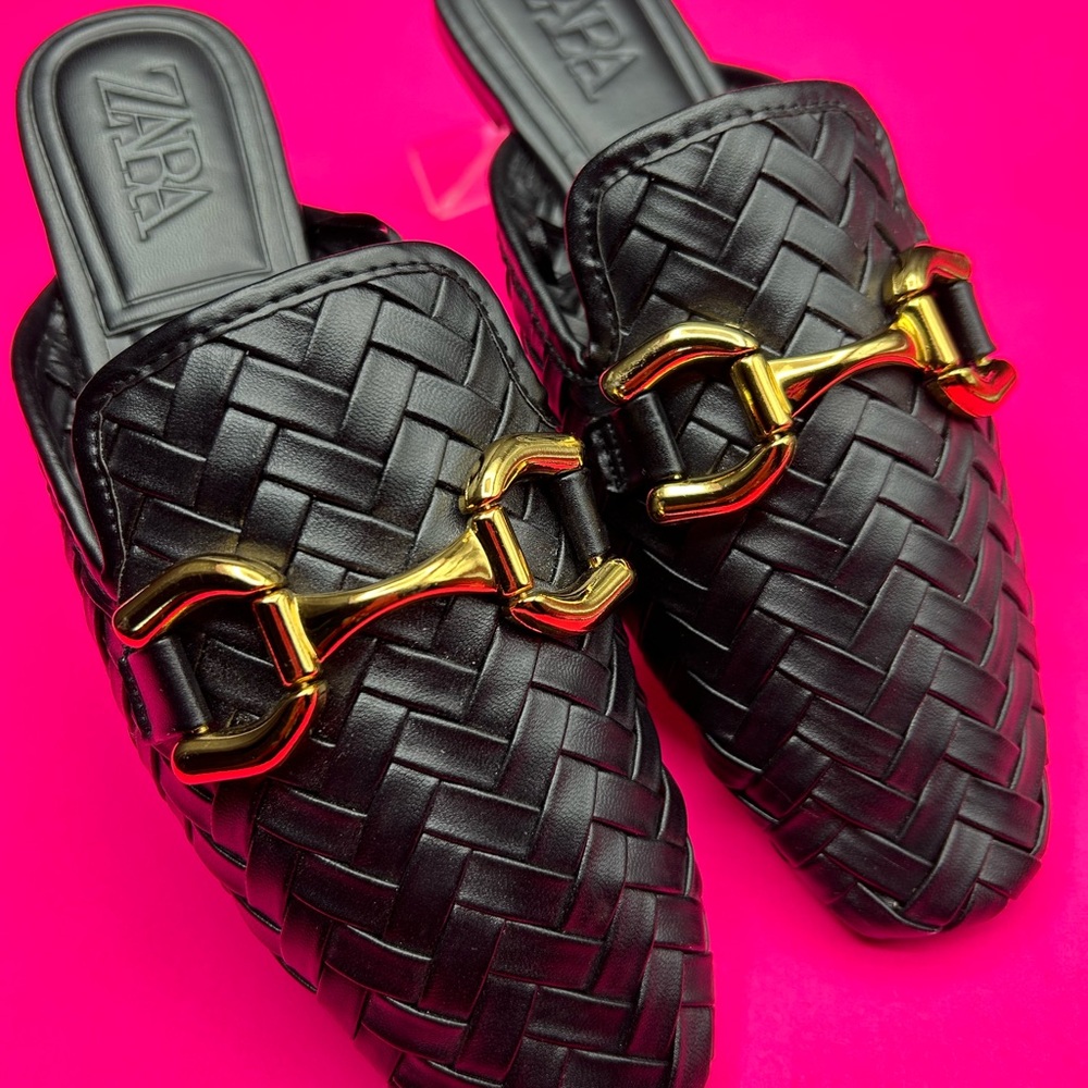 Zara EUC Black Woven Flat Square Toe Size 7 1/2 Like New